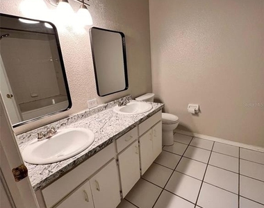 8674 Hunters Key Circle - Photo Thumbnail 14