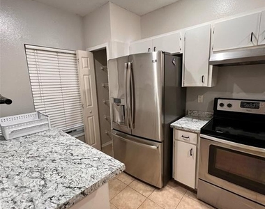 8674 Hunters Key Circle - Photo Thumbnail 5