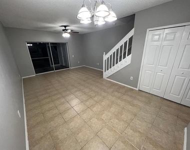 8674 Hunters Key Circle - Photo Thumbnail 3