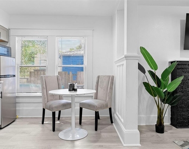 412 E Harwood Street - Photo Thumbnail 8