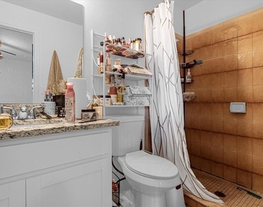 1267 Woodman Way - Photo Thumbnail 17