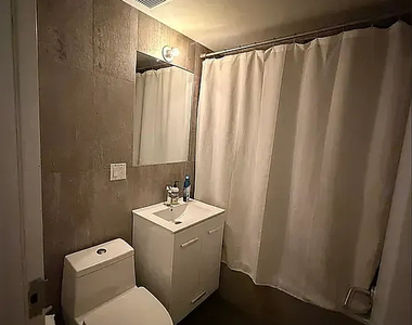 1433 Dekalb Avenue - Photo Thumbnail 12