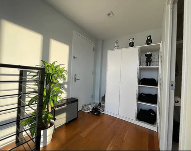 1433 Dekalb Avenue - Photo Thumbnail 9