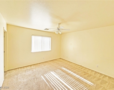 1850 Pershing Avenue - Photo Thumbnail 12