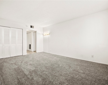 3930 University Center Drive - Photo Thumbnail 12