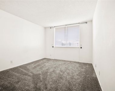 3930 University Center Drive - Photo Thumbnail 7