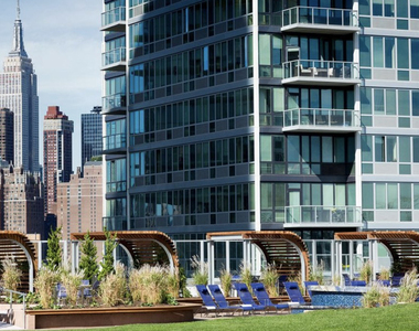 4545 Center Boulevard, - Photo Thumbnail 5