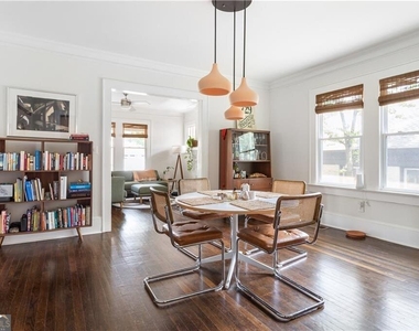1010 Dill Avenue Sw - Photo Thumbnail 9