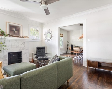 1010 Dill Avenue Sw - Photo Thumbnail 5
