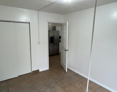 56-11 Clover Place - Photo Thumbnail 11