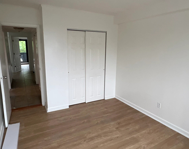 56-11 Clover Place - Photo Thumbnail 10