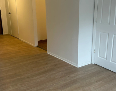 56-11 Clover Place - Photo Thumbnail 5