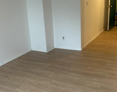 56-11 Clover Place - Photo Thumbnail 3
