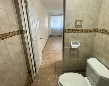 56-11 Clover Place - Photo Thumbnail 9