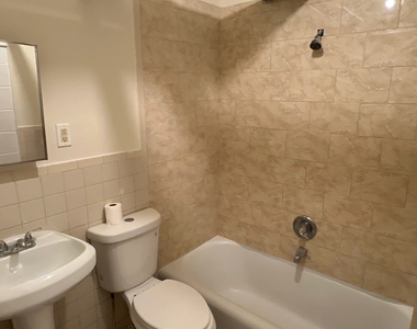 520 Wales Avenue - Photo Thumbnail 6