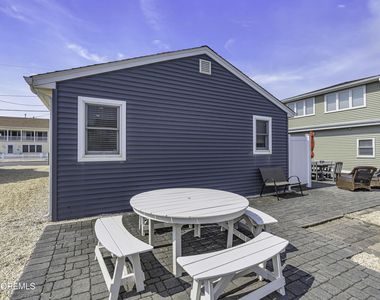 5 Dover Avenue - Photo Thumbnail 20