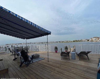 18 Harborside Drive E - Photo Thumbnail 24