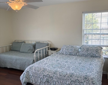 520 3rd Avenue - Photo Thumbnail 16