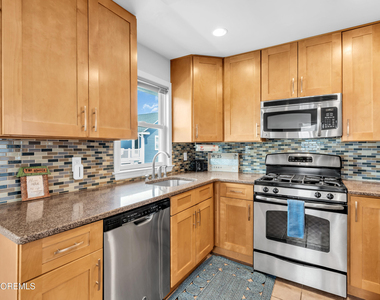 27 Arnold Avenue - Photo Thumbnail 23