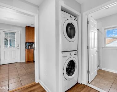 27 Arnold Avenue - Photo Thumbnail 15