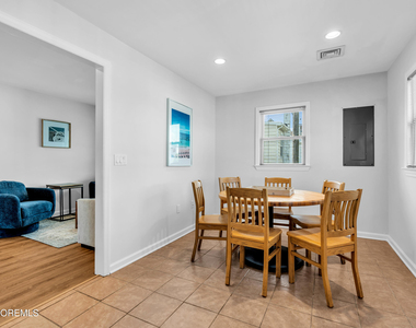 27 Arnold Avenue - Photo Thumbnail 20