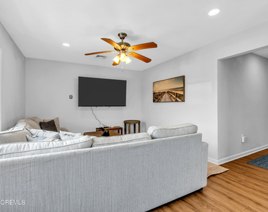 27 Arnold Avenue - Photo Thumbnail 8