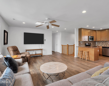 27 Arnold Avenue - Photo Thumbnail 41