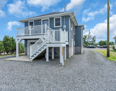 27 Arnold Avenue - Photo Thumbnail 33