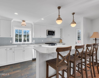 723 Pitney Drive - Photo Thumbnail 8