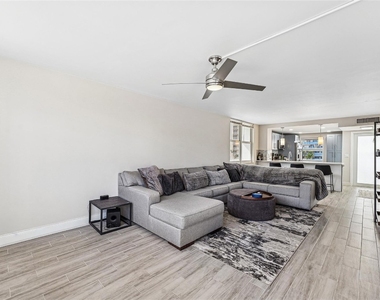201 N Ocean Boulevard - Photo Thumbnail 14
