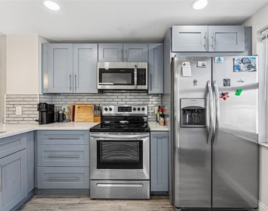 201 N Ocean Boulevard - Photo Thumbnail 6