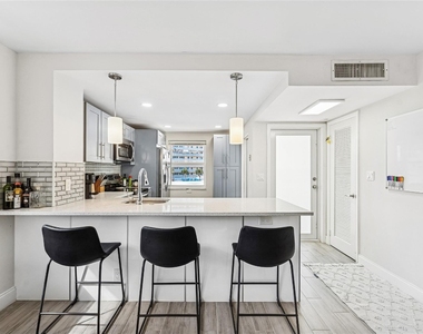201 N Ocean Boulevard - Photo Thumbnail 10