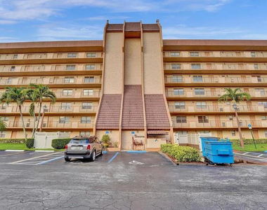 3001 W Rolling Hills Circle - Photo Thumbnail 2