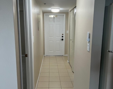 3001 W Rolling Hills Circle - Photo Thumbnail 31