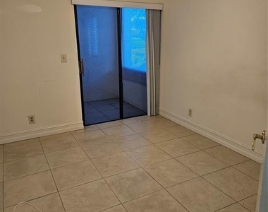 5583 Courtyard Drive - Photo Thumbnail 17