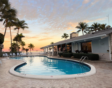 1645 S Ocean Lane - Photo Thumbnail 24