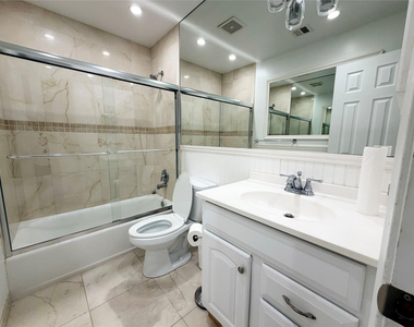 1645 S Ocean Lane - Photo Thumbnail 8