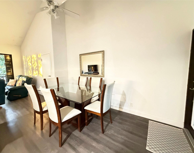 1645 S Ocean Lane - Photo Thumbnail 12