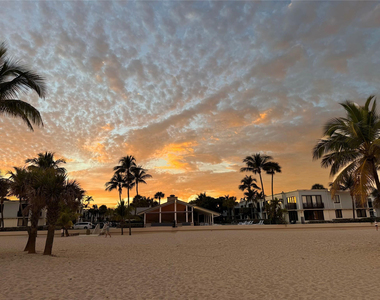 1645 S Ocean Lane - Photo Thumbnail 22