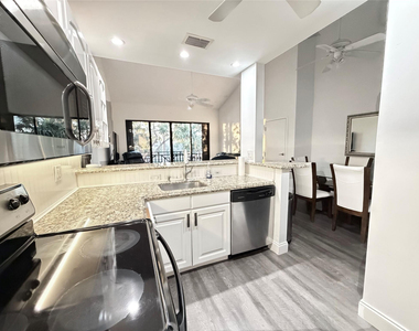 1645 S Ocean Lane - Photo Thumbnail 14