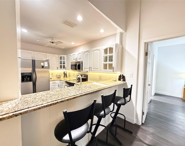 1645 S Ocean Lane - Photo Thumbnail 15