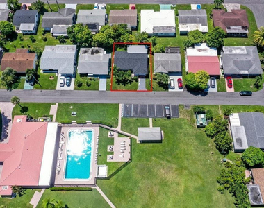 6708 Nw 57th Drive - Photo Thumbnail 10