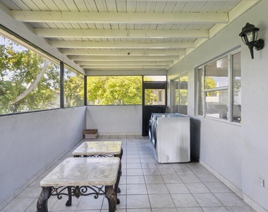 6708 Nw 57th Drive - Photo Thumbnail 3