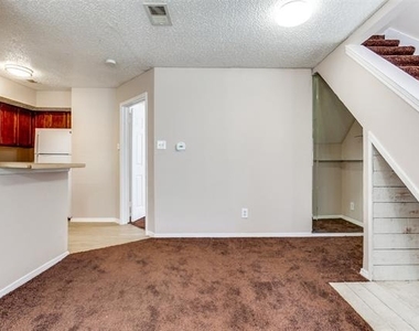 9833 Walnut Street - Photo Thumbnail 5