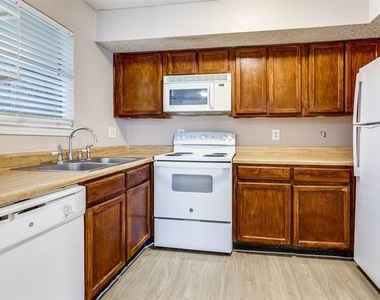 9833 Walnut Street - Photo Thumbnail 6