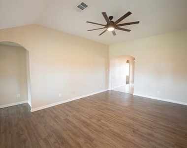 3108 Overstreet Lane - Photo Thumbnail 1
