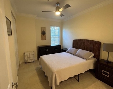 226 N Latitude Circle - Photo Thumbnail 7