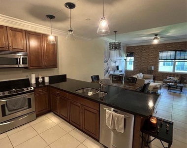 226 N Latitude Circle - Photo Thumbnail 33