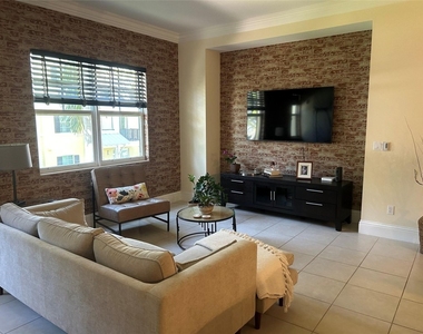 226 N Latitude Circle - Photo Thumbnail 44