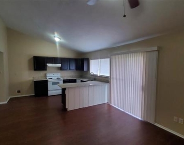 1125 Greenbriar Lane - Photo Thumbnail 1